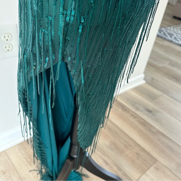 City Vibes Emerald Green Fringe Criss Cross Back Prom Dress w/ Side Split - Picture 8 of 16